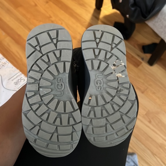 Toddler Uggs - Picture 3 of 6